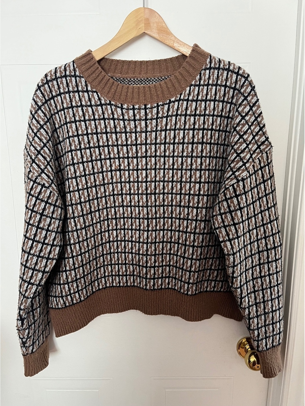# 223 Brown and White Checkered Knit Crewneck Sweater